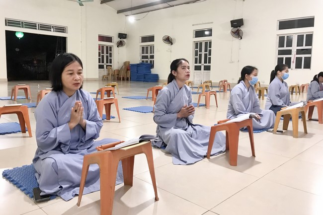 Repentant Ceremony at Dong Cao pagoda