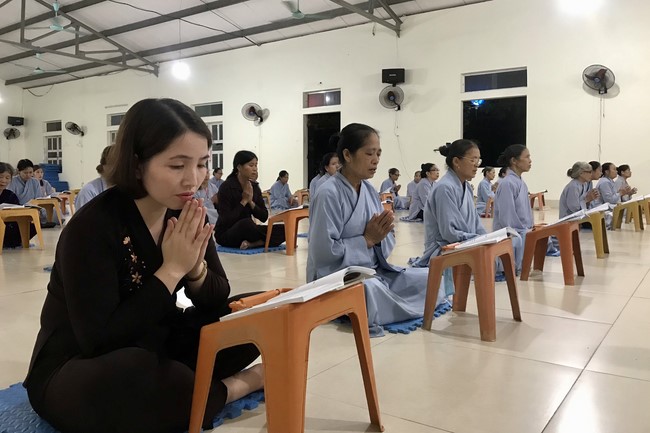 Repentant Ceremony at Dong Cao pagoda