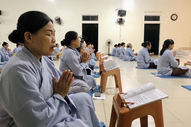 Repentant Ceremony at Dong Cao pagoda
