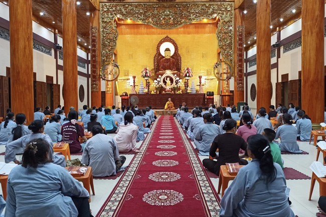 Repentance ceremony on August 30th, Year of the Tiger at Giai Lam Pagoda