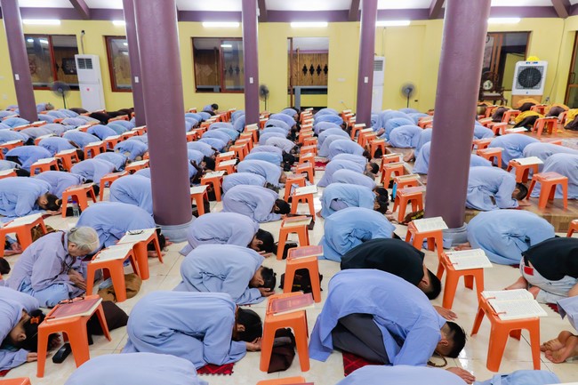 The six-sense together repentant Ceremony on Aug. 30th, Year of the Tiger at Hoa Phuc Pagoda