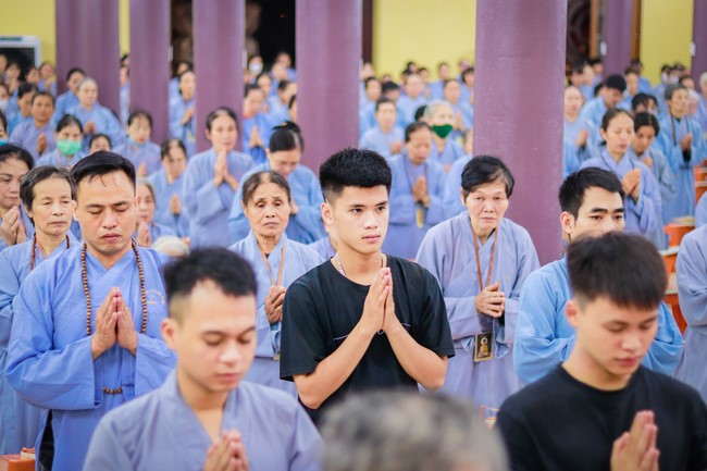 The six-sense together repentant Ceremony on Aug. 30th, Year of the Tiger at Hoa Phuc Pagoda