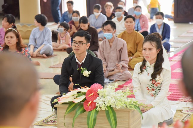 Wedding Ceremony at the pagoda