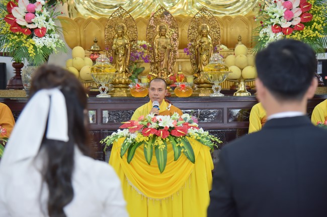 Wedding Ceremony at the pagoda