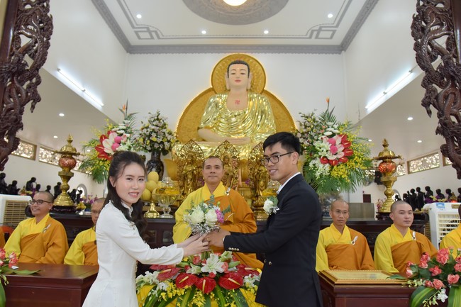 Wedding Ceremony at the pagoda