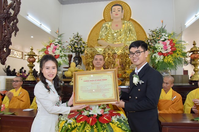 Wedding Ceremony at the pagoda