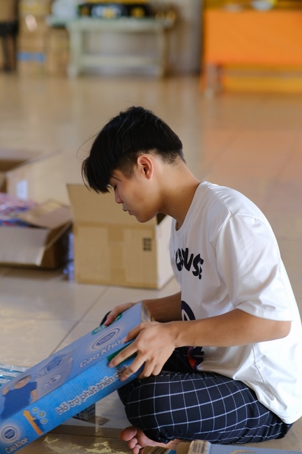 The Full Moon Giving Kids at An Huong Pagoda, An Giang