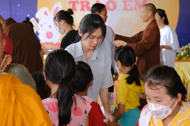 The Full Moon Giving Kids at An Huong Pagoda, An Giang