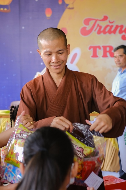 The Full Moon Giving Kids at An Huong Pagoda, An Giang