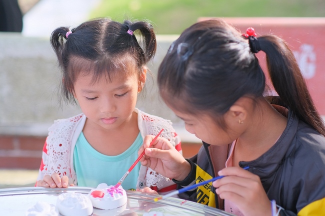 The Full Moon Giving Kids at An Huong Pagoda, An Giang