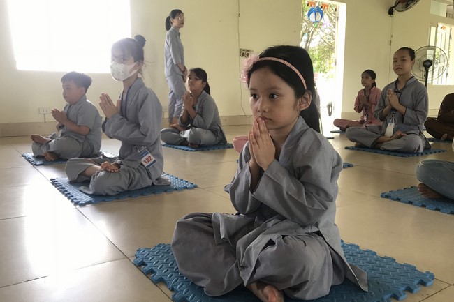 The 10th Lotus seeds Sowing Retreat at Dong Cao Pagoda