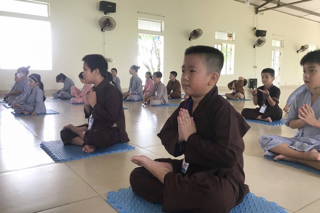 The 10th Lotus seeds Sowing Retreat at Dong Cao Pagoda