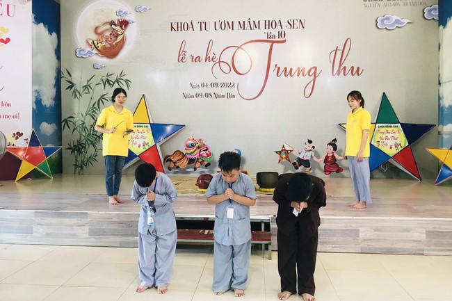 The 10th Lotus seeds Sowing Retreat at Dong Cao Pagoda