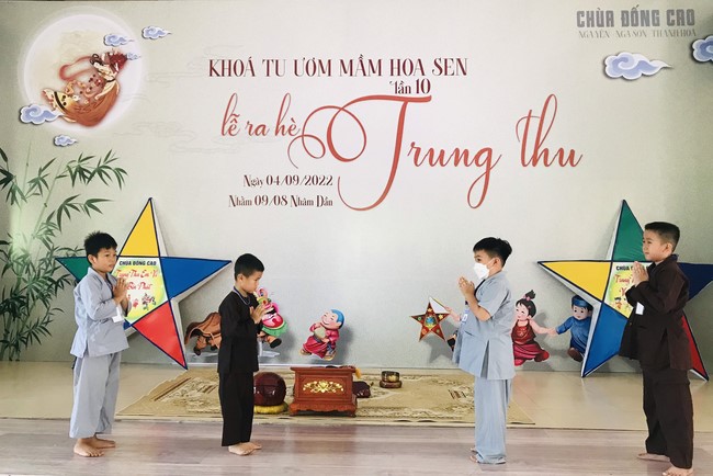 The 10th Lotus seeds Sowing Retreat at Dong Cao Pagoda