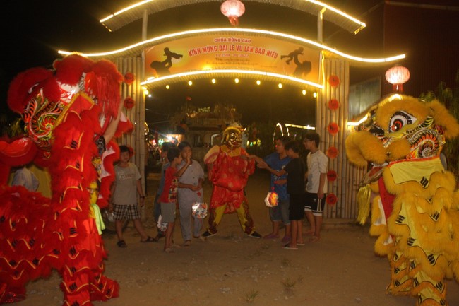 Mid-Autumn Festival at Dong Cao Pagoda- Thanh Hoa