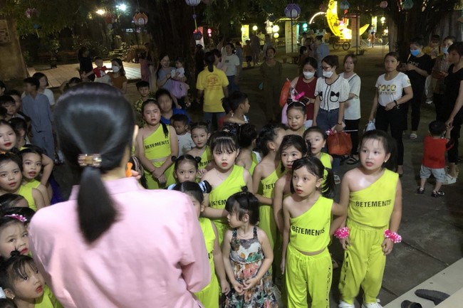 Mid-Autumn Festival at Dong Cao Pagoda- Thanh Hoa
