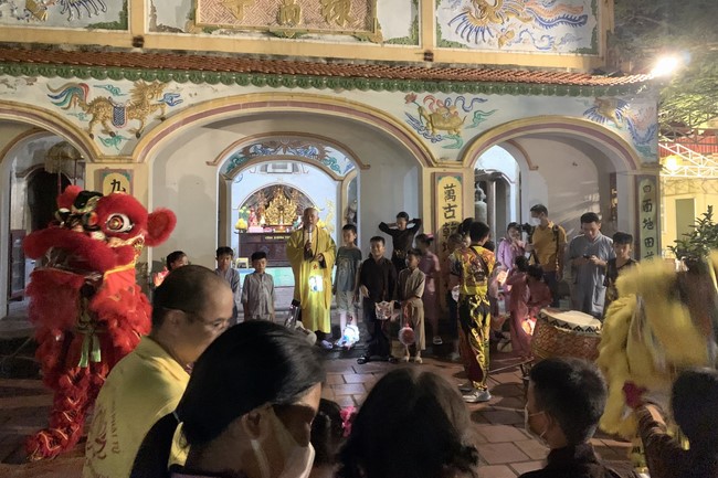 Mid-Autumn Festival at Dong Cao Pagoda- Thanh Hoa