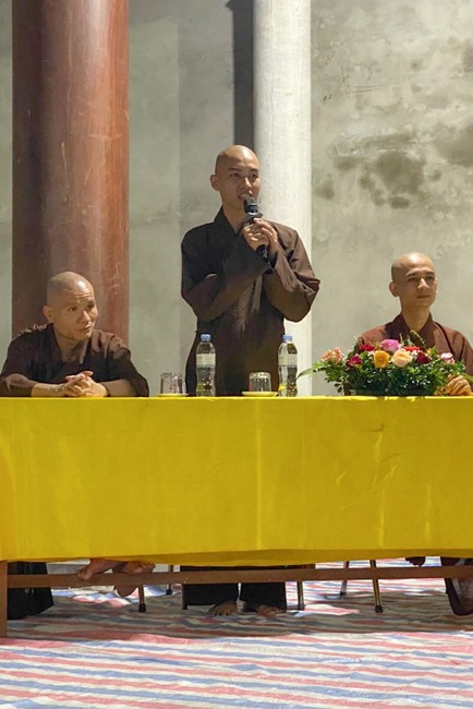 Enjoy the Full Moon Festival at Van Dai Phuoc Pagoda, Ha Tinh