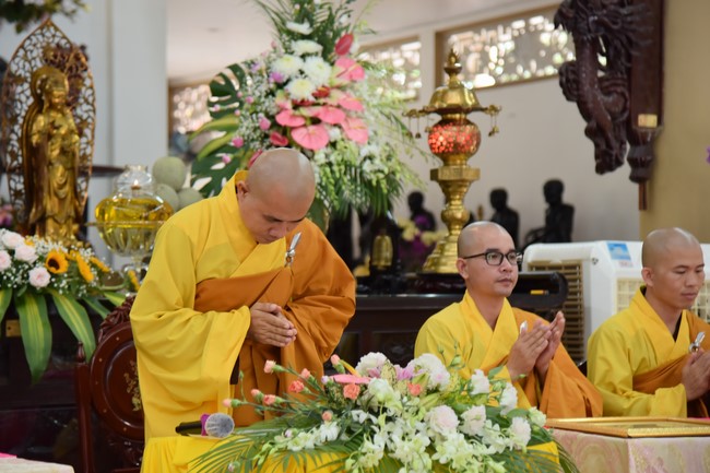 Wedding Ceremony at the pagoda