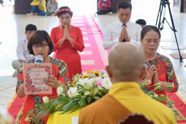 Wedding Ceremony at the pagoda