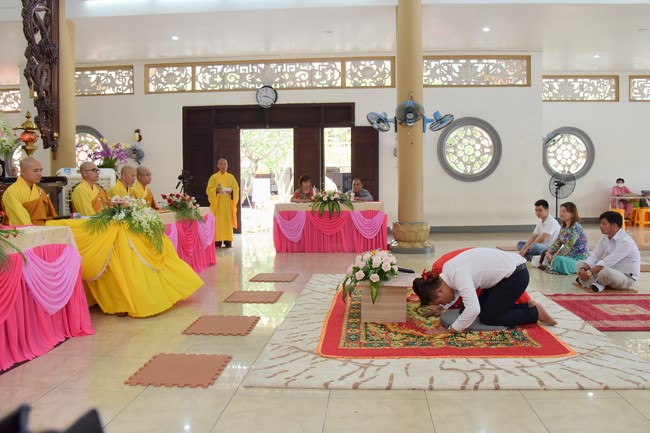 Wedding Ceremony at the pagoda