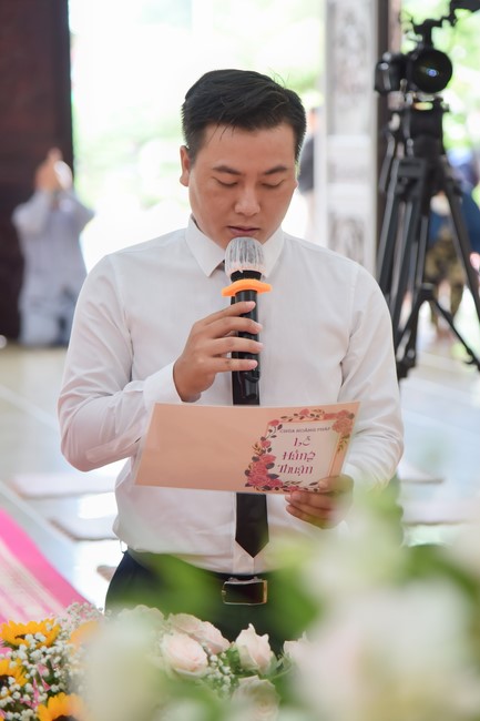 Wedding Ceremony at the pagoda