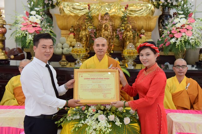 Wedding Ceremony at the pagoda