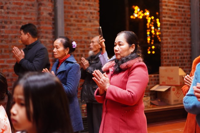 Three-Jewel Refuge Ceremony at Dai Co Viet Pagoda – Yen Bai
