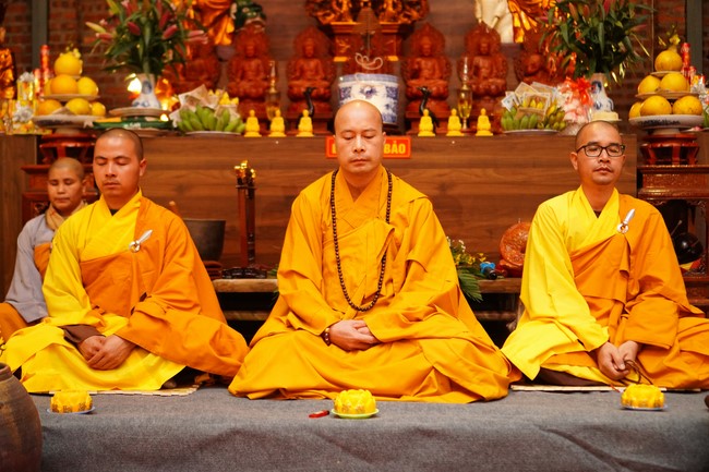 Three-Jewel Refuge Ceremony at Dai Co Viet Pagoda – Yen Bai