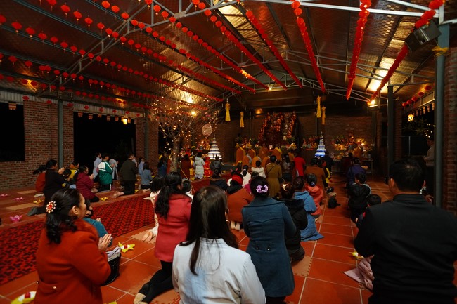 Three-Jewel Refuge Ceremony at Dai Co Viet Pagoda – Yen Bai