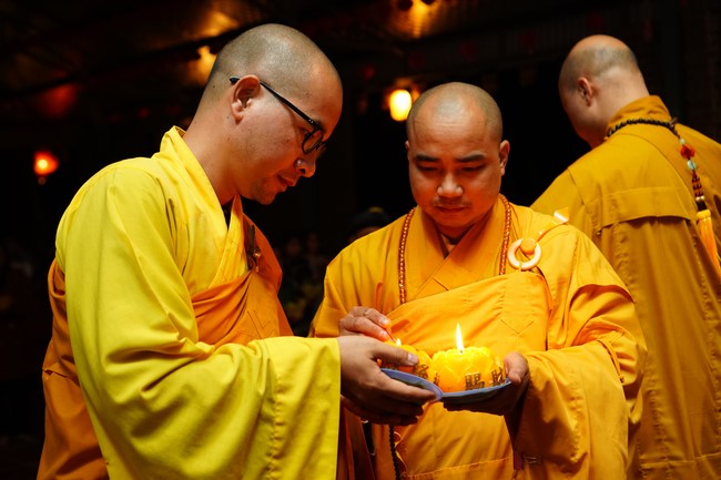 Three-Jewel Refuge Ceremony at Dai Co Viet Pagoda – Yen Bai