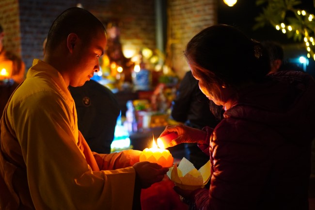 Three-Jewel Refuge Ceremony at Dai Co Viet Pagoda – Yen Bai
