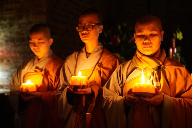 Three-Jewel Refuge Ceremony at Dai Co Viet Pagoda – Yen Bai