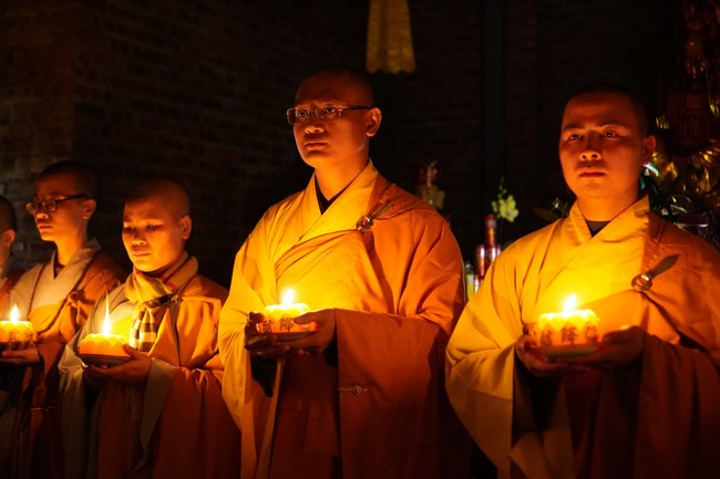 Three-Jewel Refuge Ceremony at Dai Co Viet Pagoda – Yen Bai