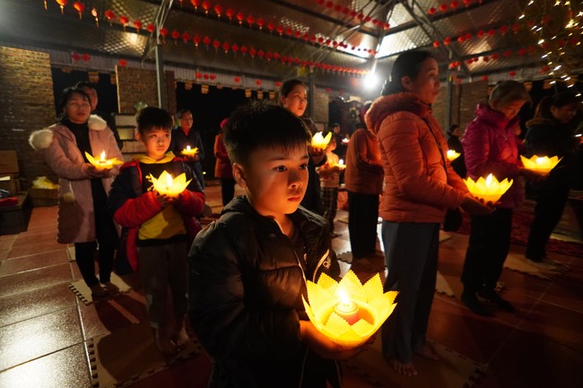 Three-Jewel Refuge Ceremony at Dai Co Viet Pagoda – Yen Bai