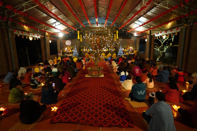 Three-Jewel Refuge Ceremony at Dai Co Viet Pagoda – Yen Bai