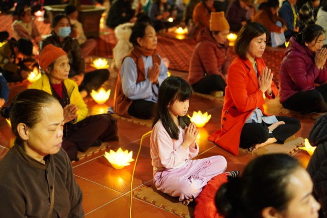 Three-Jewel Refuge Ceremony at Dai Co Viet Pagoda – Yen Bai
