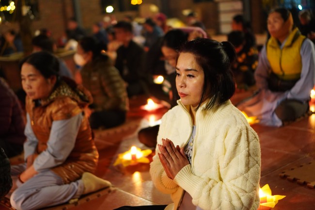Three-Jewel Refuge Ceremony at Dai Co Viet Pagoda – Yen Bai
