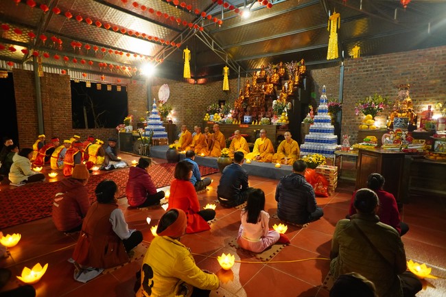 Three-Jewel Refuge Ceremony at Dai Co Viet Pagoda – Yen Bai