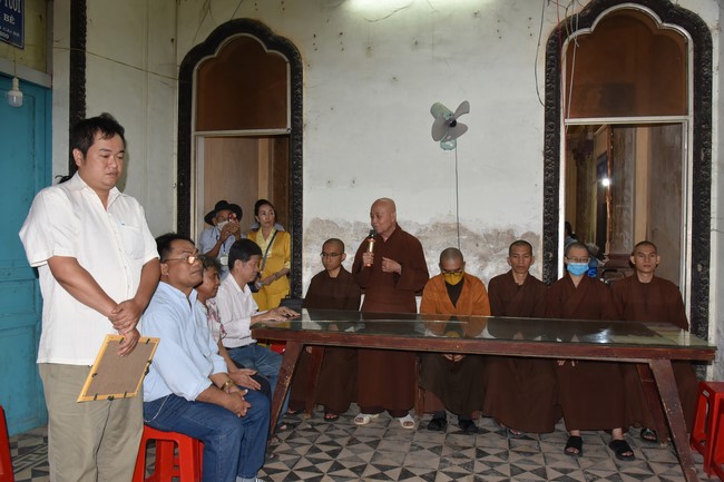 Tặng quà Tết cho hội người mù, các gia đình khó khăn, và phóng sanh tại các tỉnh Miền Tây