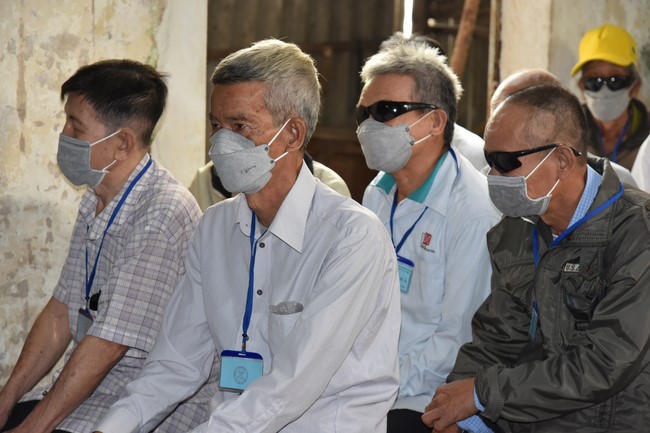 Tặng quà Tết cho hội người mù, các gia đình khó khăn, và phóng sanh tại các tỉnh Miền Tây