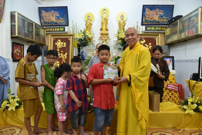 The 5th Gratitude Ceremony to Buddhists at the Minh Chat ashram, Can Tho
