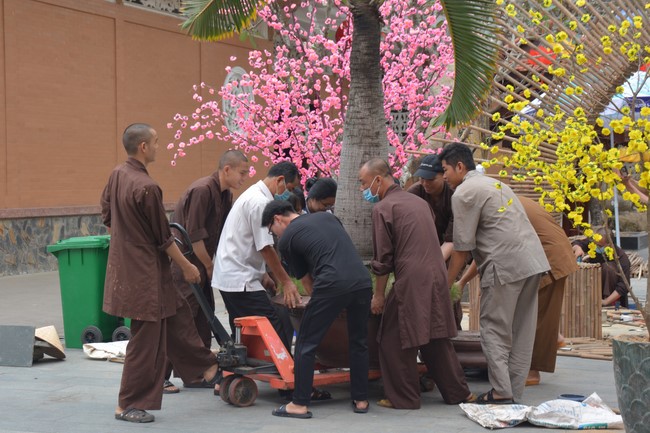 Preparation Activities to Welcome Year of Cat (part 3)