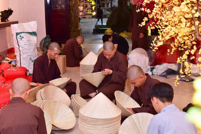 Preparation Activities to Welcome Year of Cat (part 3)