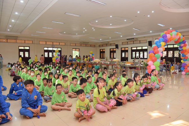 The Vovinam kung fu Class and Wisdom Nurturing class's Year-End Party