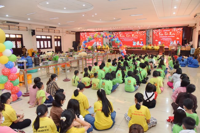 The Vovinam kung fu Class and Wisdom Nurturing class's Year-End Party