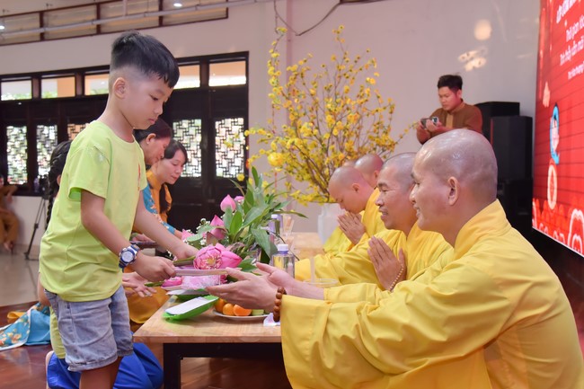 The Vovinam kung fu Class and Wisdom Nurturing class's Year-End Party