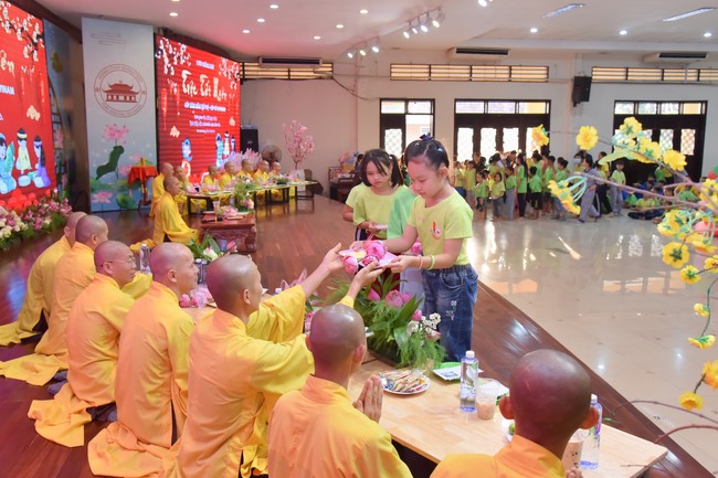 The Vovinam kung fu Class and Wisdom Nurturing class's Year-End Party