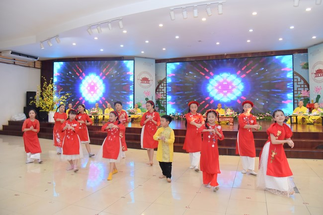 The Vovinam kung fu Class and Wisdom Nurturing class's Year-End Party