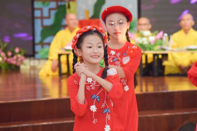 The Vovinam kung fu Class and Wisdom Nurturing class's Year-End Party